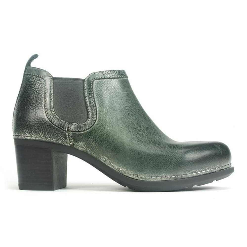 Dansko Women’s Harlene Ankle Boot Charcoal Distressed, Size 40.